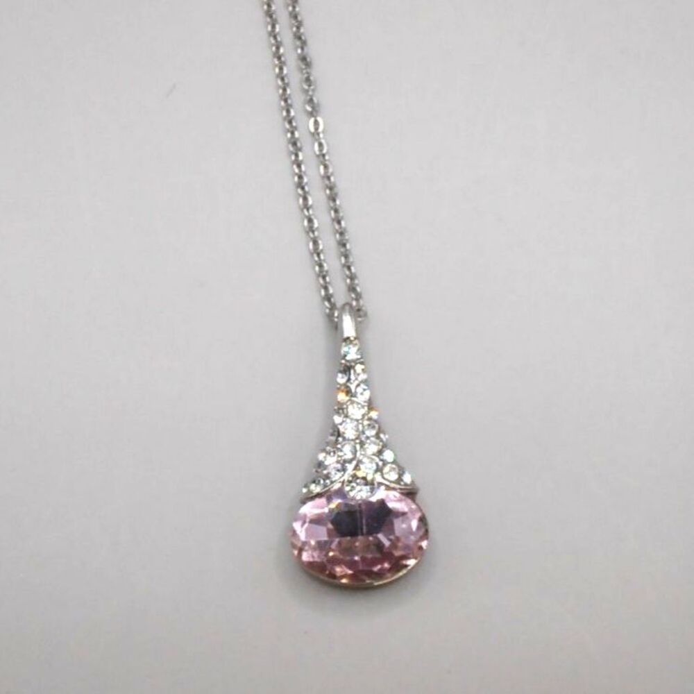 Swarovski Crystal Teardrop Pendant Necklace Broken Clasp Chain Stamped 8KRHP